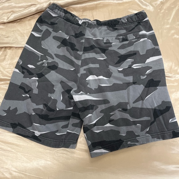 Vintage Nike Grey Camo Sweat Shorts Size Large - Picture 6 of 7